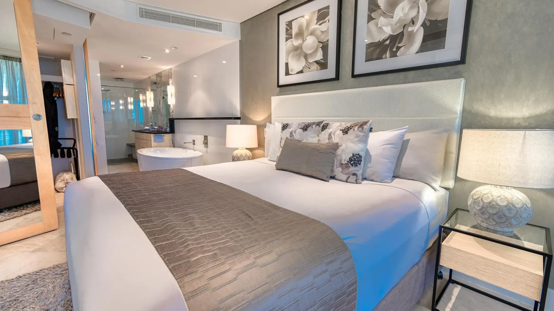Oceans Mooloolaba Hotel Resort